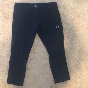 Nike Dri Fit Capris in XL